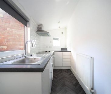 1 bedroom end of terrace house to rent - Photo 3