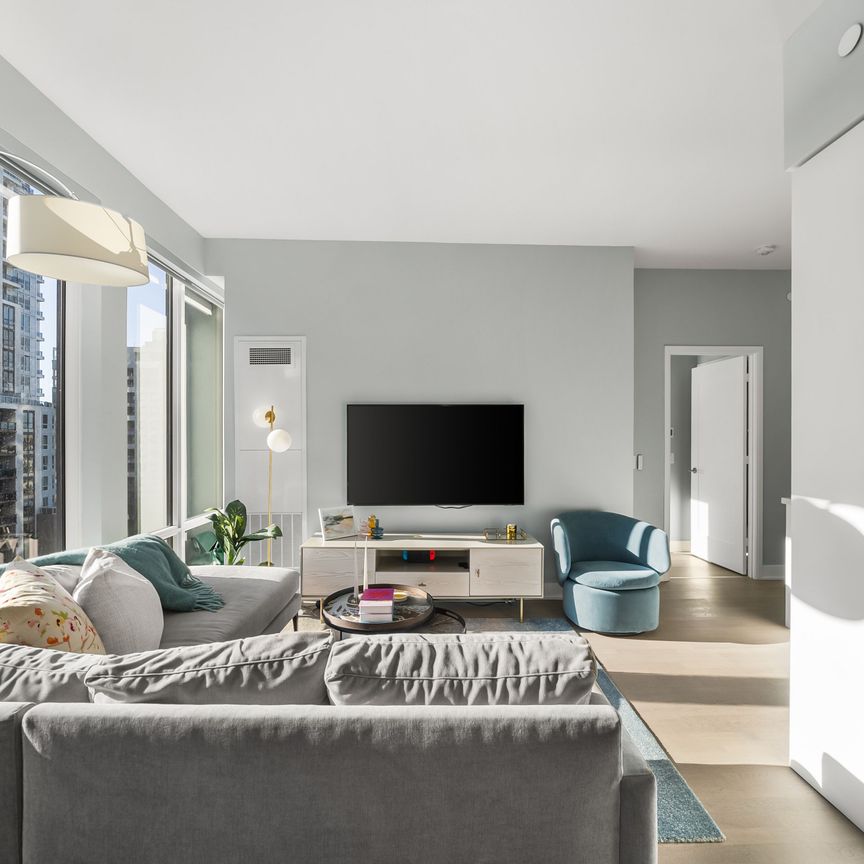 For Lease - 88 Cumberland Street Unit# 1108, Toronto, Ontario - Photo 1