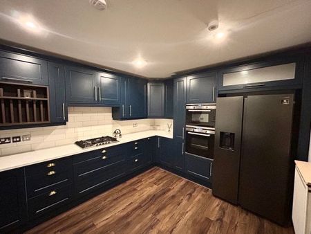 Bernadines, MK18 - Photo 2