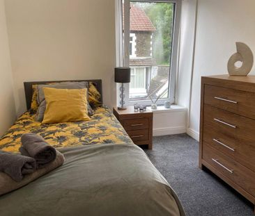 5 bedroom terraced house to rent - Photo 3