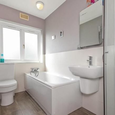 1 Bed Flat, Candleriggs, G1 - Photo 3