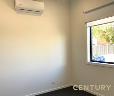 Spacious & Stylish Living in Prime Dandenong Location - Photo 5