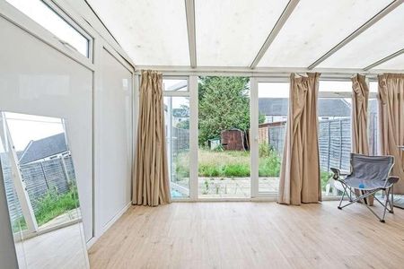 Redwood Close, Surrey Quays, SE16 - Photo 2