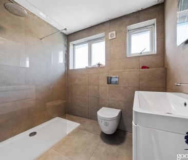 4 bedroom terraced house to rent - Photo 5