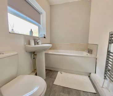 Faraday Grove, Gateshead - Photo 4