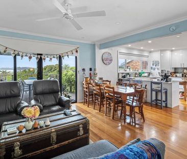 For lease - Riverside Gem in Beauty Point with a regular gardener - Photo 1