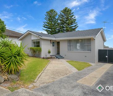 Spacious 3-Bedroom Home with Modern Updates & Double Garage - Photo 2