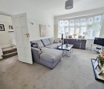 3 bedroom semi-detached house to rent - Photo 2