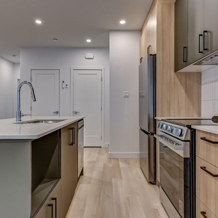 Superbe 6 ½ sur 2 étages à Deux-Montagnes (Environ 1600 pc) (secteur REM) - Photo 3