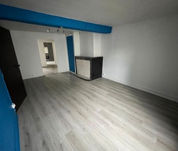 Location Appartement 1 pièce 26m² LA FERTE GAUCHER 77320 - Photo 1