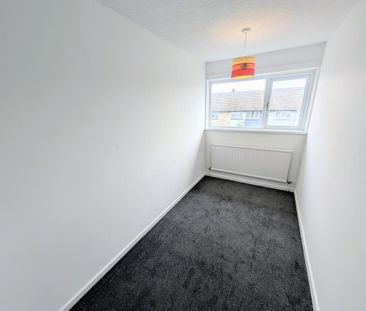 3 bedroom semi-detached house to rent - Photo 6