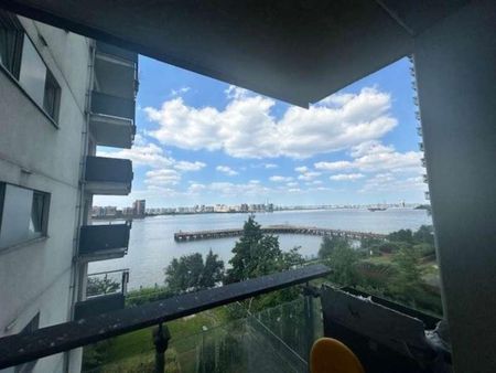 Sark Tower, Erebus Drive, West Thamesmead, SE28 - Photo 2