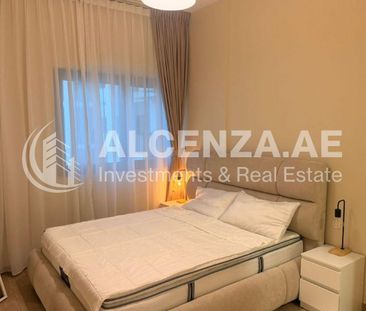 Ready to Move In | Pool View | Close to Metro - Photo 2