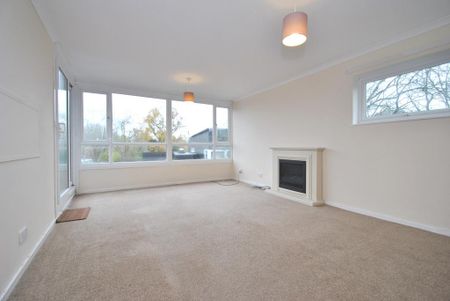 2 bedroom maisonette to rent - Photo 2