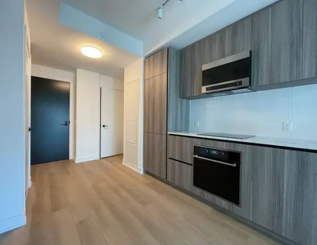 Line 5 Condos | 117 Broadway Avenue, Toronto - Photo 1