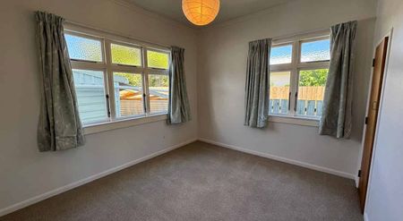 3bdrm Home in Handy Location - Photo 2