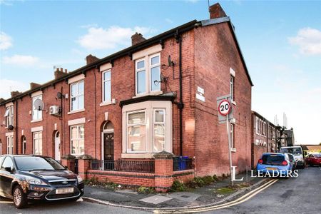 2 bedroom flat to rent - Photo 4