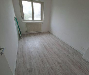 A deux pas de la gare, maison de ville avec garage et jardin compre... - Photo 5