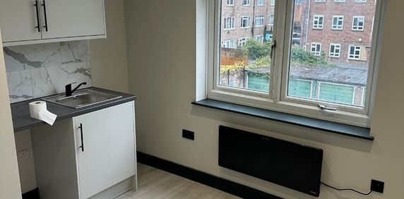 Studio Flat, Blackwell Close, E5 - Photo 2