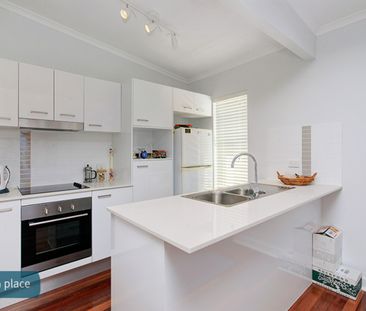 42, Nelson Street, QLD, Corinda - Photo 2