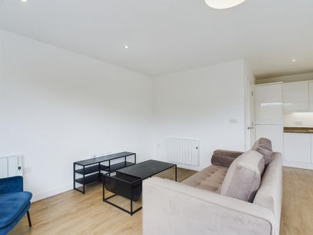 1 bedroom flat to rent - Photo 2