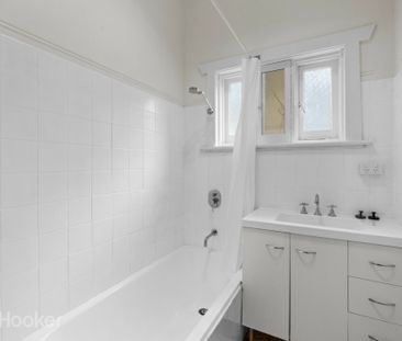 102 Galway Avenue, Broadview SA, Belconnen - Photo 4