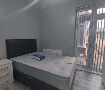 Avondale Road Room, Luton, LU1 - Photo 1