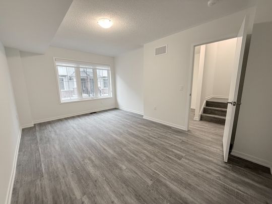 For Lease - 12 Kingbird Common, Cambridge, Ontario - Photo 1