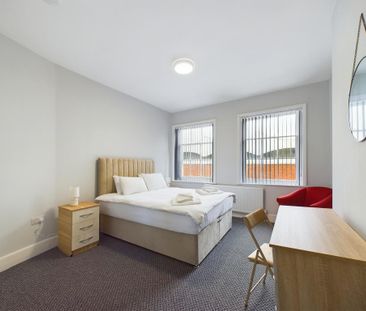 1 bedroom in a house share to rent - Photo 5