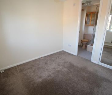 3 bedroom house to rent - Photo 3