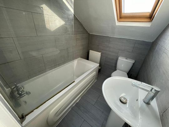 3 bedroom apartment to rent - Photo 1