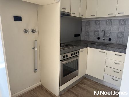 6/18 Pender Street, NORTHCOTE - Photo 4