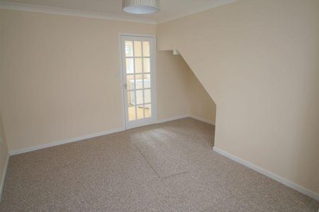 2 bedroom terraced house to rent - Photo 5