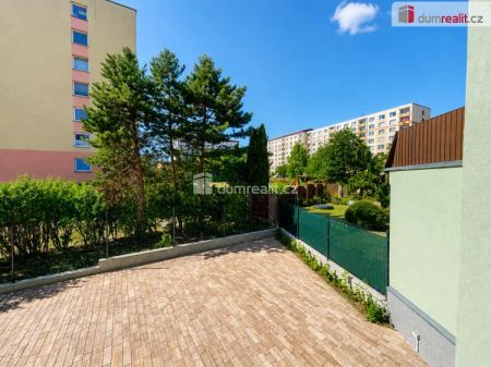 Pronájem bytu 2+1 ve Všebořicích s vlastním parkovacím stáním - Photo 5