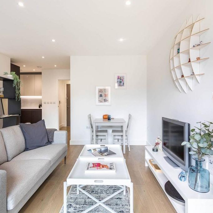 Studio to rent - Photo 1