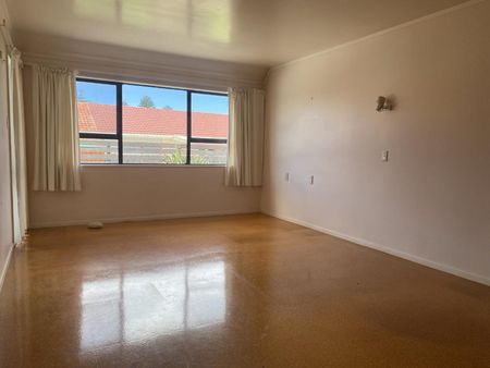 Everyday is a Holiday! - Photo 3