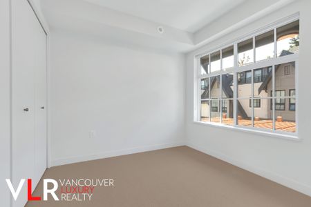 Townhouse in Vancouver West Side, BC - Photo 3