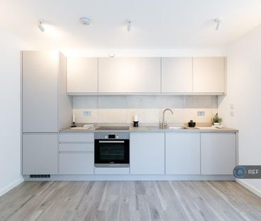 1 bedroom flat to rent - Photo 6