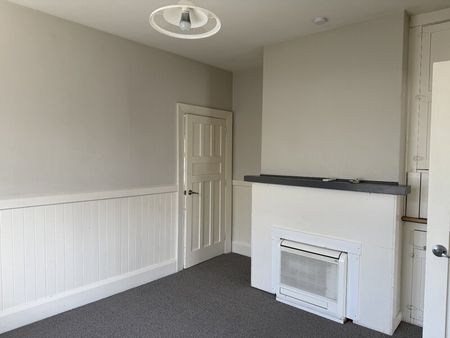 Addington – Spacious 4 bedroom renovated home, Suit family or group! - Photo 5