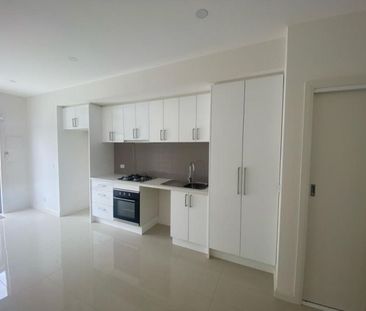 Stylish & Low-Maintenance Living in the Heart of Laverton - Photo 4