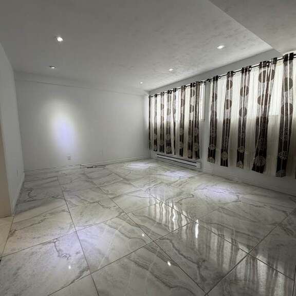 3½ Semi Sous-sol Joseph-Casavant - Photo 1