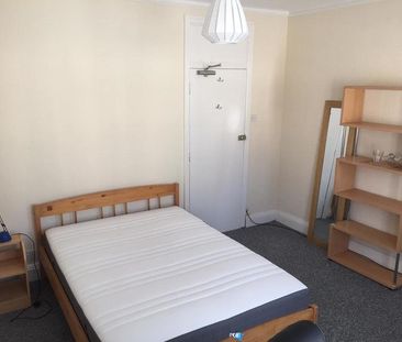 4 bedroom terraced house to rent - Photo 6