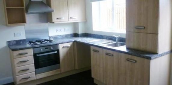 2 Bed Semi-detached house For Rent - Photo 2