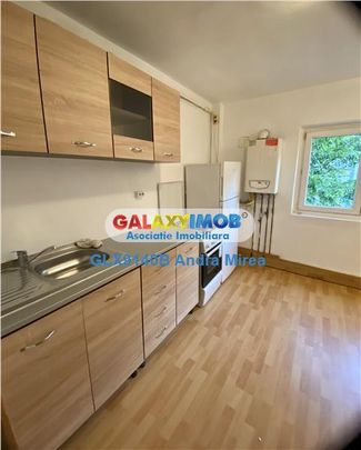 Inchiriere apartament 3 camere Mall Vitan CENTRALA PROPRIE NEMOBILAT - Fotografie 1