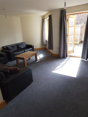 Johnny Ball Lane, Bristol - Photo 1