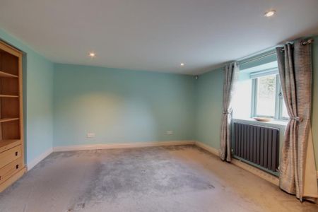 3 bedroom detached house to rent - Photo 2