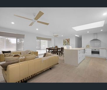 Renovated Family Home with Pool in Mermaid Waters - Photo 2