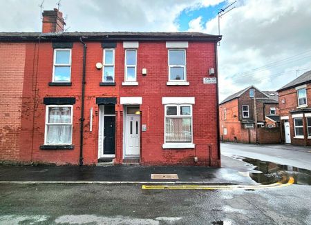 2 bedroom terraced house to rent - Photo 4