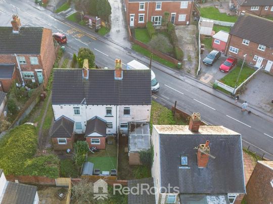 2 bedroom end of terrace house to rent - Photo 1