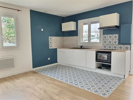 A louer appartement de type 2 avec jardin à Marseille 13013 Frais Vallon / La rose - Photo 3